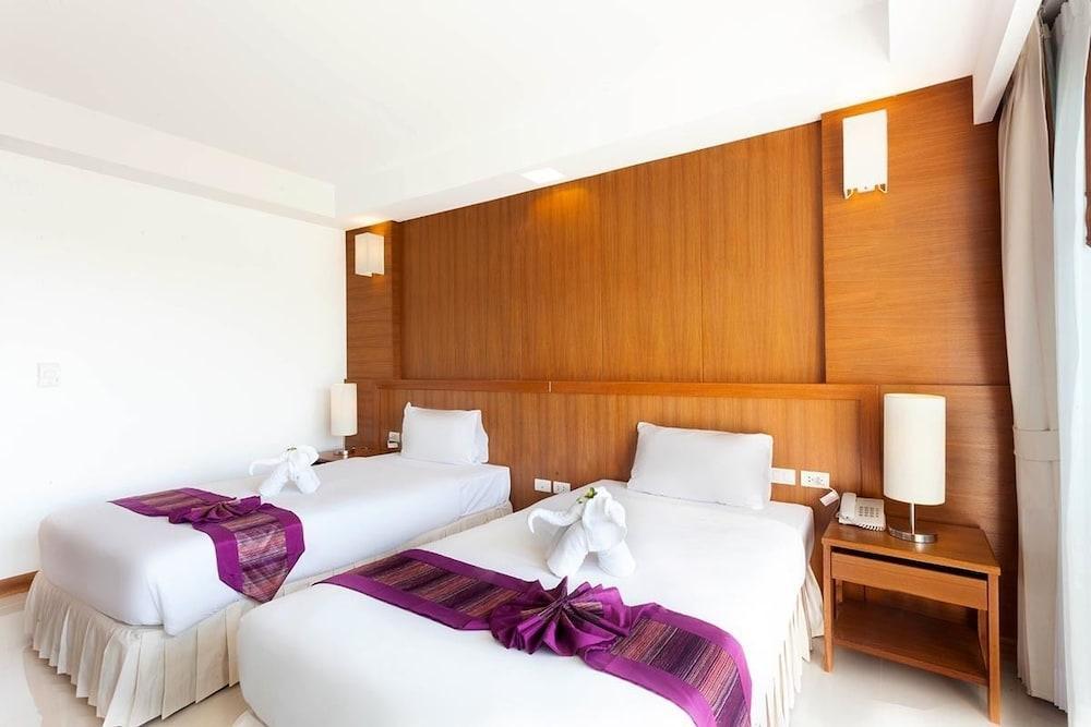 Rawai Princess Hotel Exterior photo